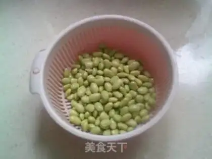 Make Blue pepper lobster-flavored beans step 1