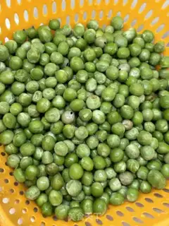 Make Peas fried meat step 0