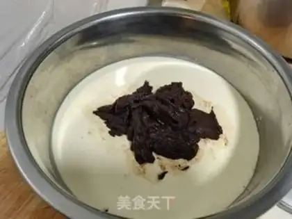 Make Chocolate heart cake step 5