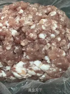 Make Dried beagle soup step 1