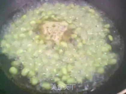 Make Blue pepper lobster-flavored beans step 8