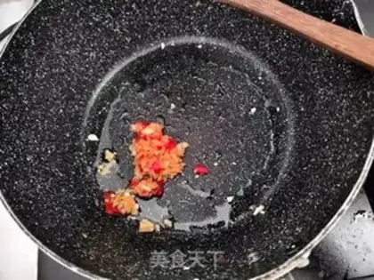 Make Toss the pork and cover the rice step 2