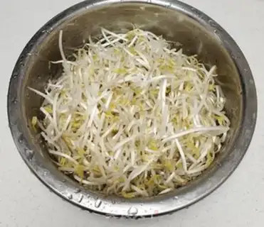 Make Paprika sprouts step 0