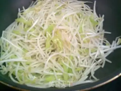 Make Green bean sprouts with pepper step 4