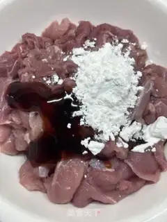 Make Scrambled pork step 0