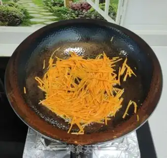 Make Fried kale carrots step 1