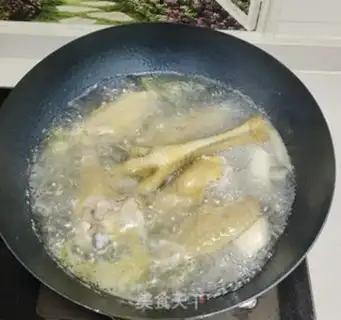 Make Chicken mushroom soup step 0