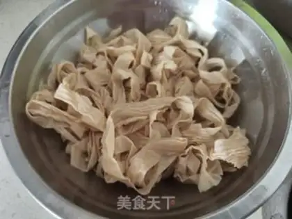 Make Scrambled bean skin step 1