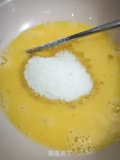 Make Egg milk oatmeal pancakes step 1