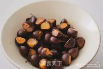Make The first chestnut in the fall step 0