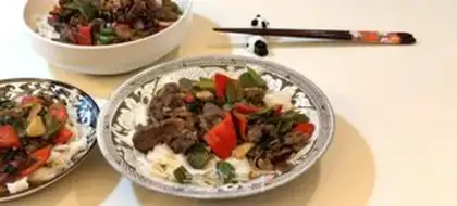 Make Spicy beef noodles step 8