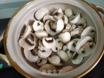 Make Fungus soup step 2