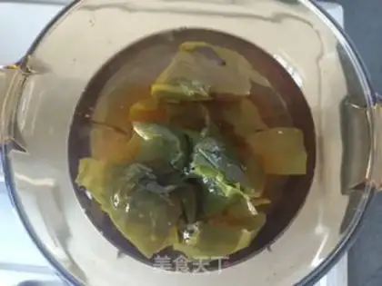 Make The Japanese winter melon dress with shrimp mushroom soup step 2