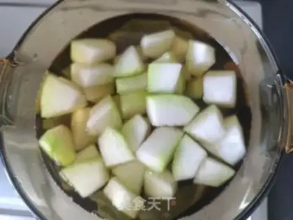 Make The Japanese winter melon dress with shrimp mushroom soup step 3