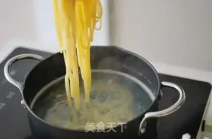 Make Creamed shrimp pasta step 3