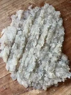 Make Shrimp balls, fresh shrimp noodles step 2