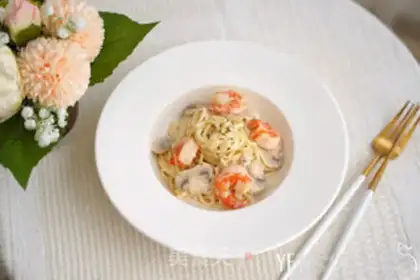 Make Creamed shrimp pasta step 7