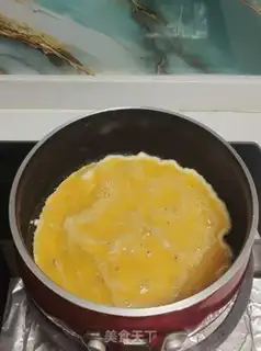 Make Silverfish fried eggs step 2