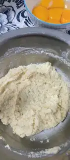 Make Meat pine cake step 1