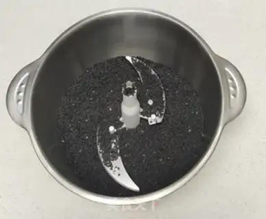 Make Homemade black sesame pills step 0