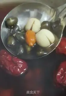 Make Black Bean Lotus, red date tea step 7