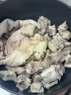 Make Pork belly potion bone soup step 3