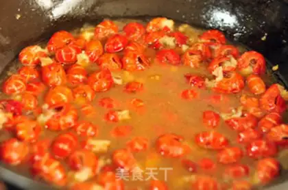 Make Garlic shrimp tail step 6
