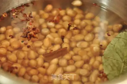 Make Celery peanuts step 0