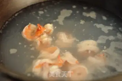 Make cucumber cashew shrimp step 2