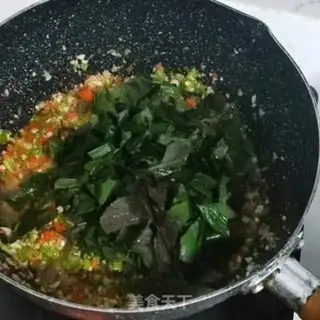 Make violet sauce step 3