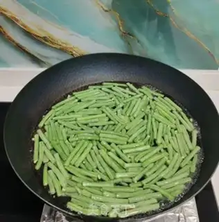 Make Breathy green beans step 0