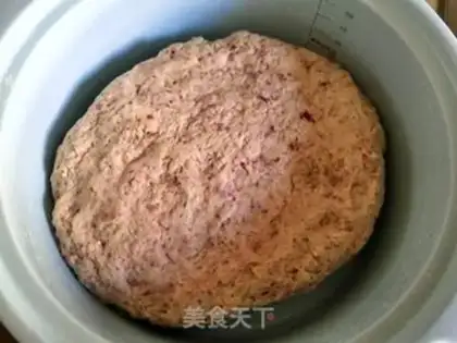 Make Rose-blooded wheat buns step 2