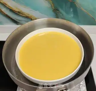 Make Steam eggs step 1