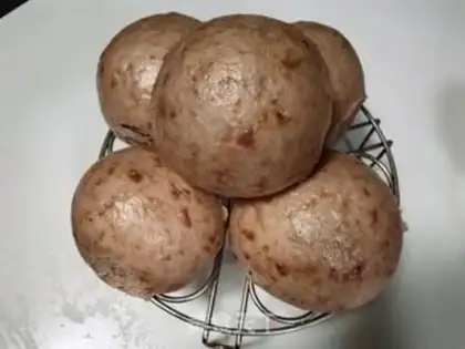 Make Rose-blooded wheat buns step 8