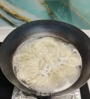 Make Shrimp egg noodles step 0