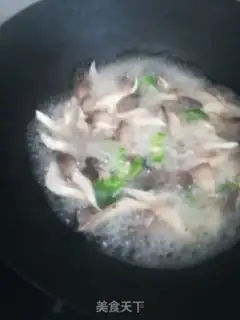Make Mushroom noodles step 3
