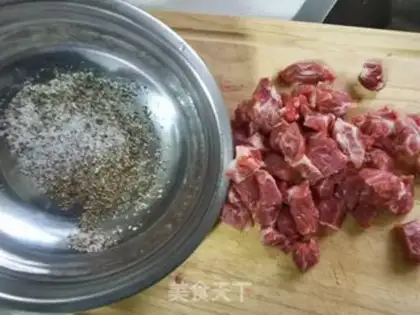 Make Apricot beef step 1