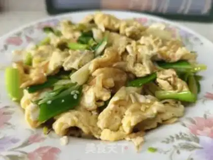 Make Onion fried eggs step 5