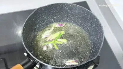 Make The salty hand tore the chicken step 5