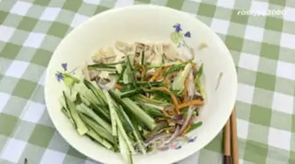 Make The salty hand tore the chicken step 7