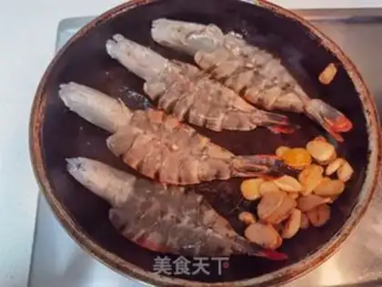 Make Garlic black tiger shrimp step 3