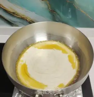 Make Homemade straw caps step 10