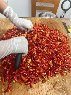 Make Cut the chili step 1