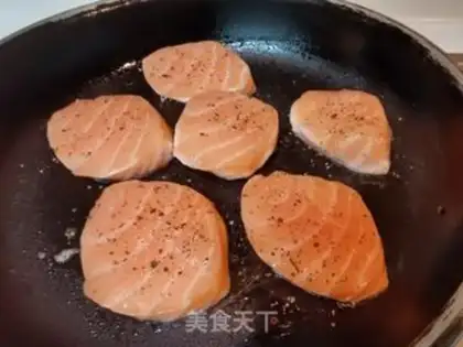 Make Fried salmon step 2