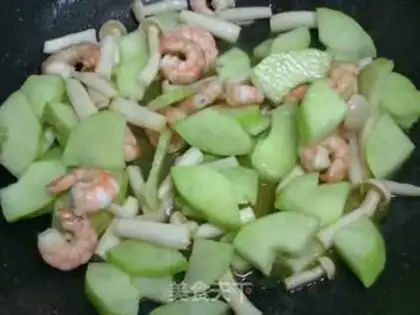 Make Seafood mushroom shrimp smelt step 11