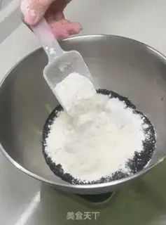 Make Five black buns step 5