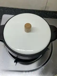 Make Shrimp crab rolls step 17