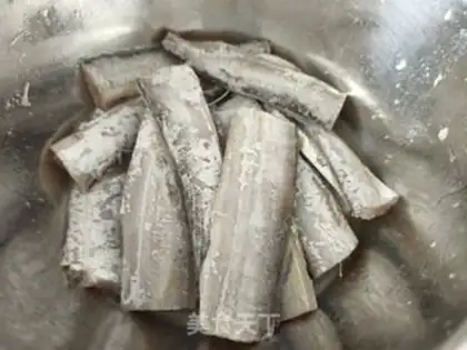 Make Red-fried fish step 0