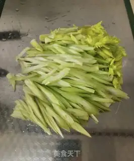Make Celery and shrimp step 2