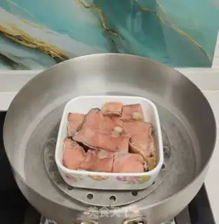 Make Steamed salmon step 1